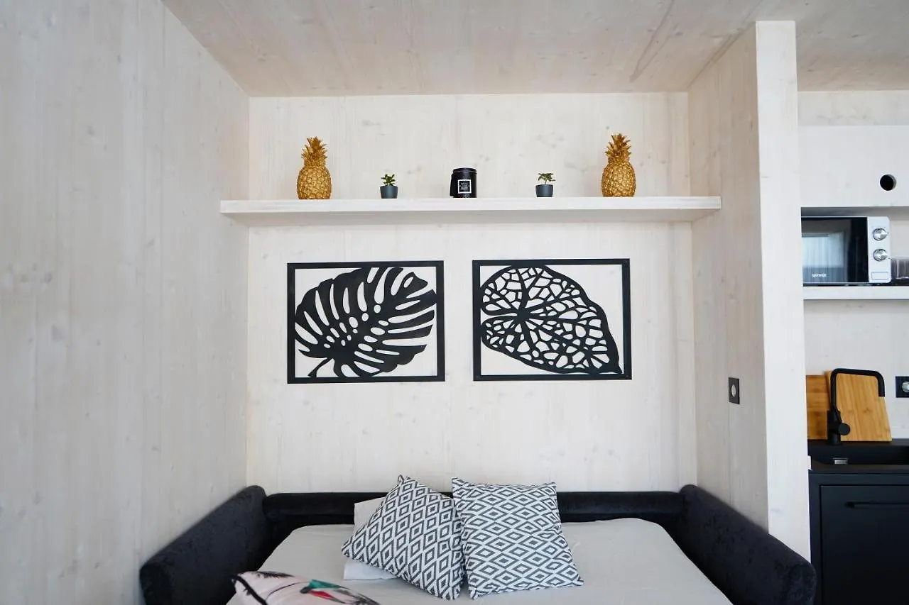 Boutique Style Eco-Beachhouse, Private Jacuzzi Привлака 0*,  Хорватия