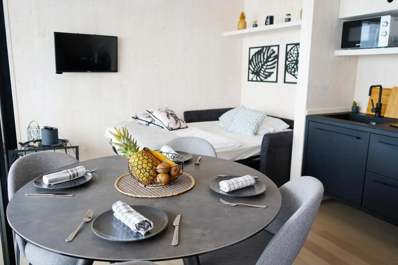 Boutique Style Eco-Beachhouse, Private Jacuzzi Привлака 0*,  Хорватия